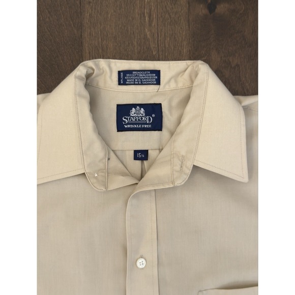 Stafford Mens Size 15.5 Short‎ Sleeve Button Down Tan Beige Shirt Wrinkle-Free - Picture 3 of 6